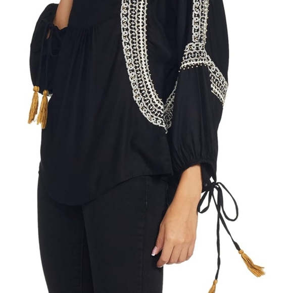 Sweet Magnolias Beaded Boho Top with Tassel Sleeves Size XXL: Effortless Style - Picture 4 of 6
